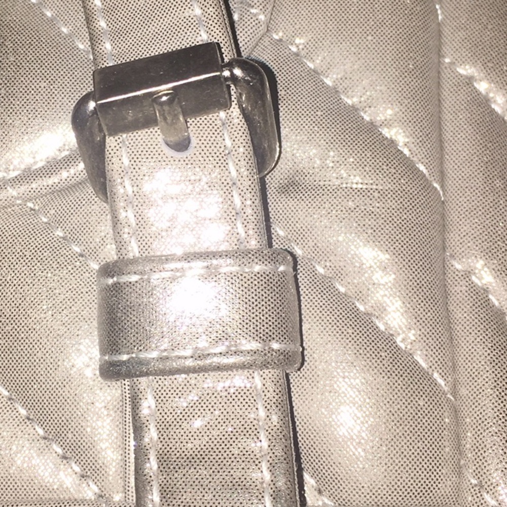 Additional Photos - image 4