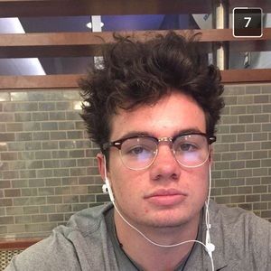 Meet your Posher, Bradley