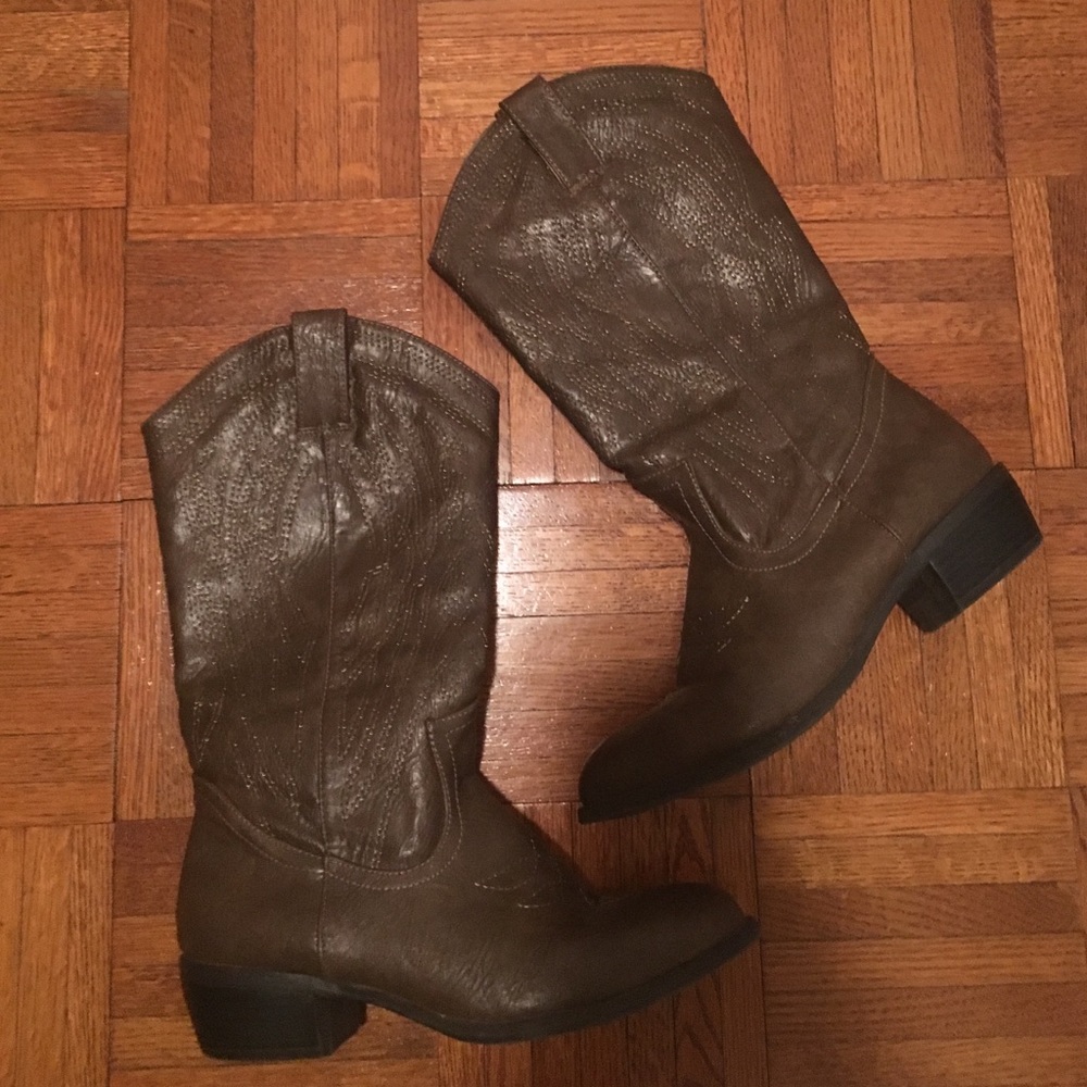 Women's Brown Western Style Cowboy / Cowgirl Boots