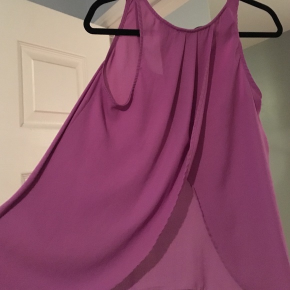 Lavender tank top with airy, open back - Picture 3 of 3