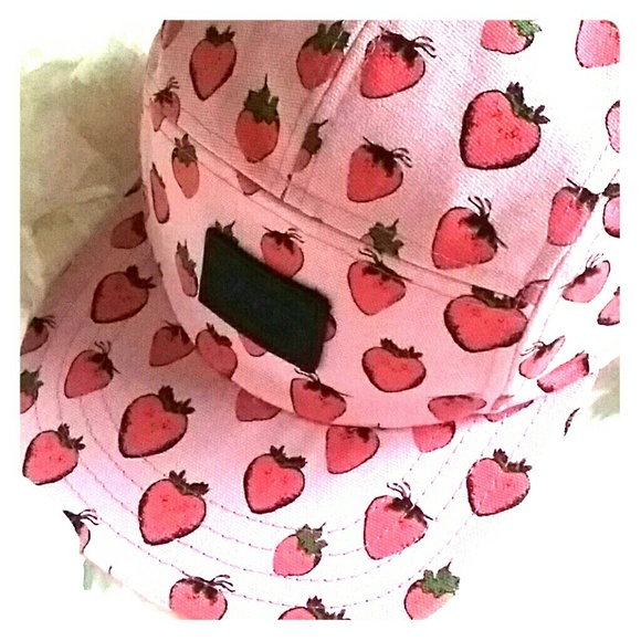 Vans Accessories - Vans Pink Strawberry Cap Valentine's