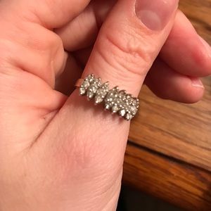 10kt gold diamond ring