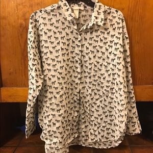 Long sleeved blouse/button up