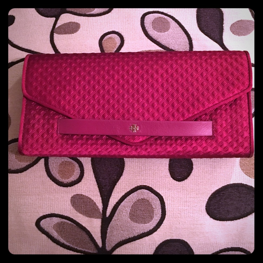 Auth. Tory Burch Elizabeth Embossed Satin Clutch