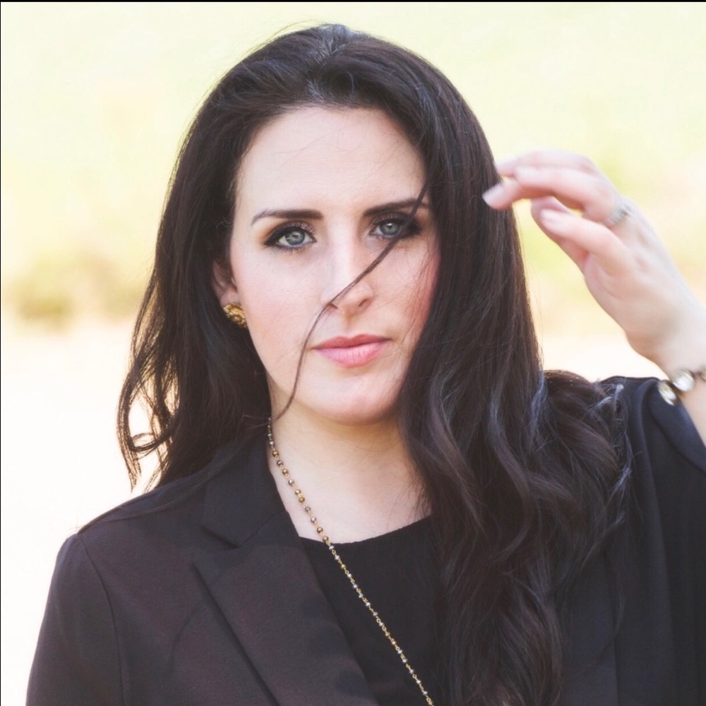 Meet your Posher, Angelle