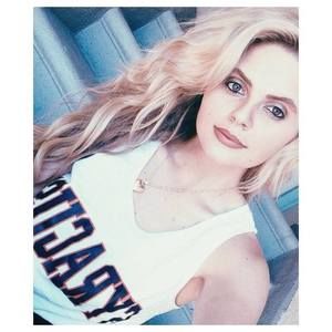 Meet your Posher, Chloe