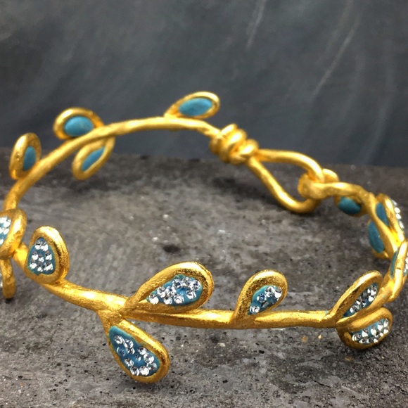 Host Pick x2 Organic formed pave bangle - Picture 2 of 4