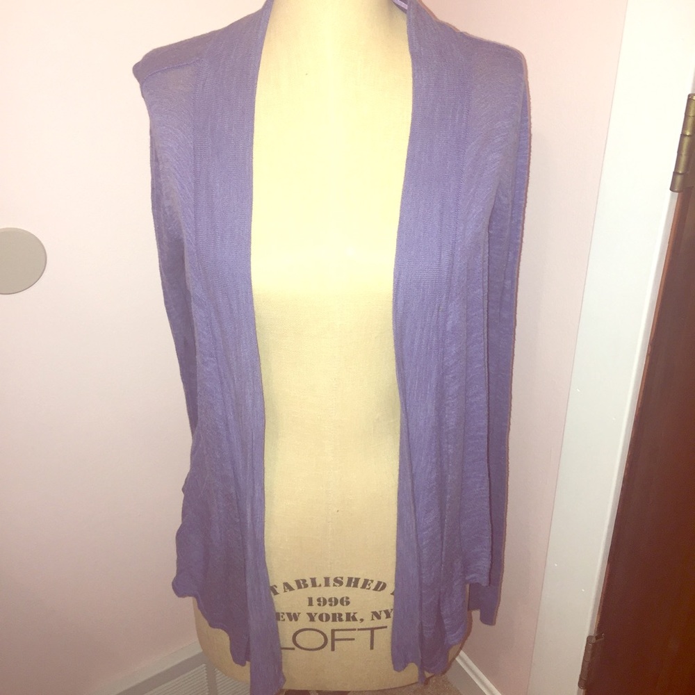 Light weight fly away cardi