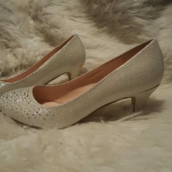 Glitter Pin Up Heels - Picture 2 of 2