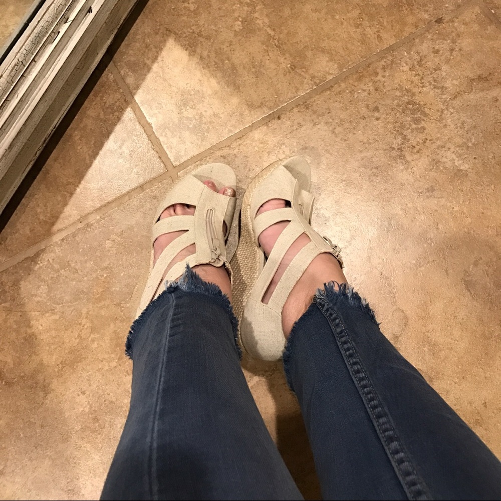 Women's Shoes/Wedges