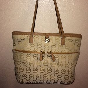 Michael Kors purse