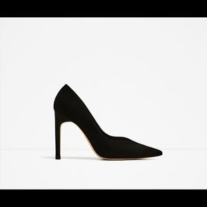 PRICE REDUCTION!!!! V-Cut High Heel Shoes