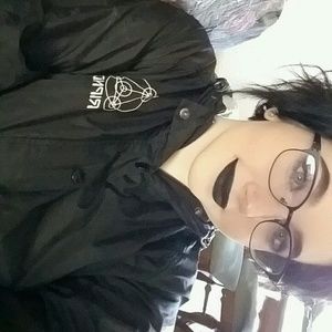 Meet your Posher, Karlie