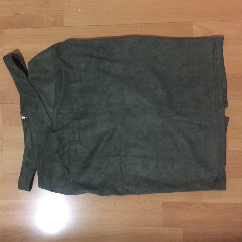 *** BRAND NEW *** Suede Olive skirt