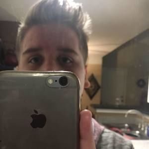 Meet your Posher, Skylar