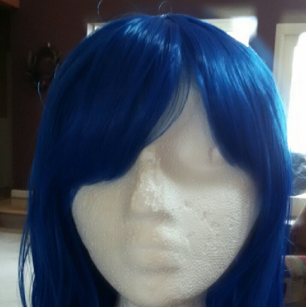 Blue multi layer wig