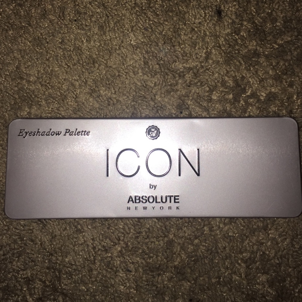 ABSOLUTE EYESHADOW PALETTE ✨