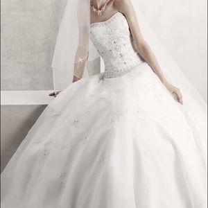 Oleg Cassini wedding dress