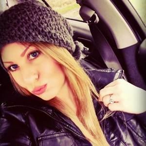 Meet your Posher, Shelly