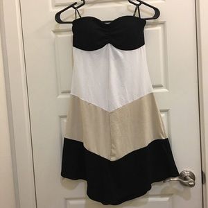 Strapless Guess dress