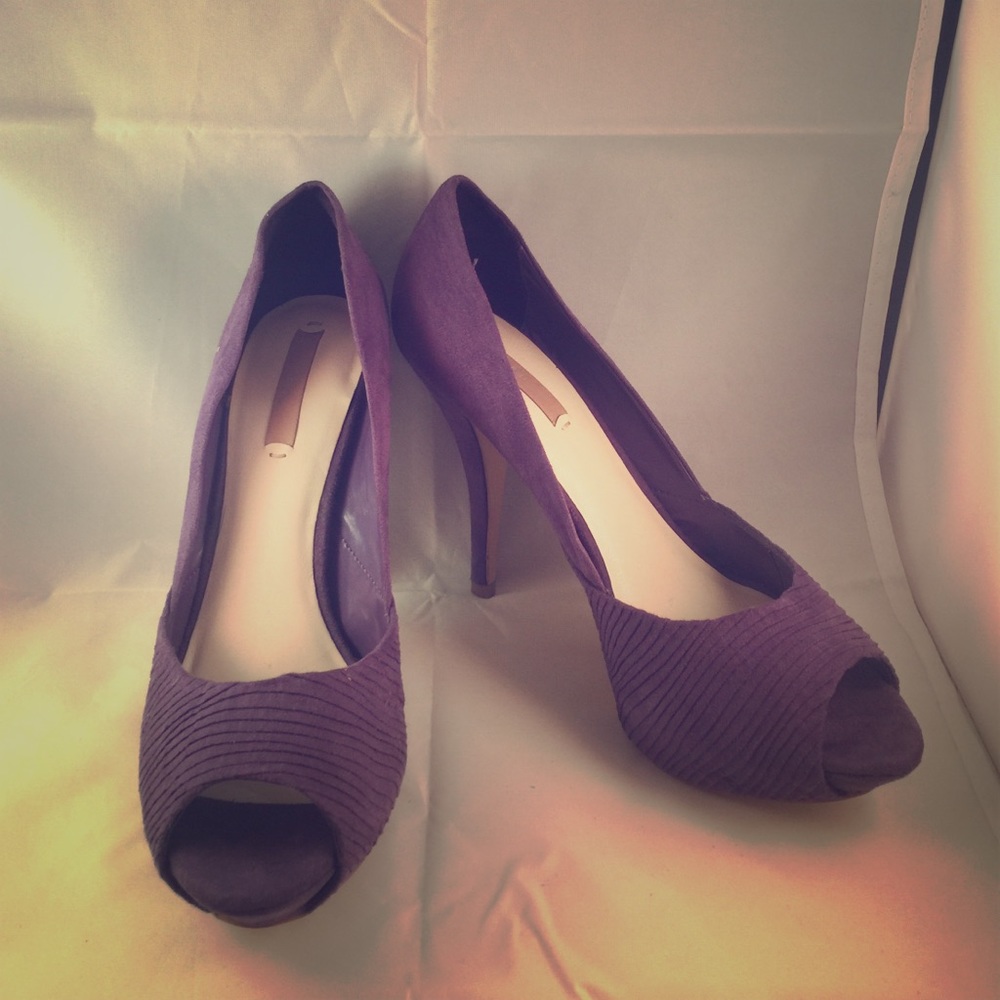 Zara purple peep toe pumps