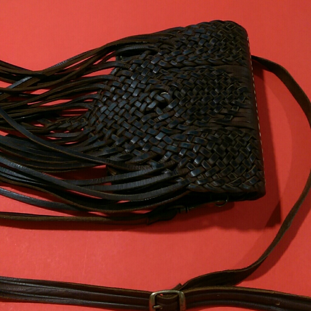 Vintage Leather Fringe Crossbody Bag - Picture 4 of 4
