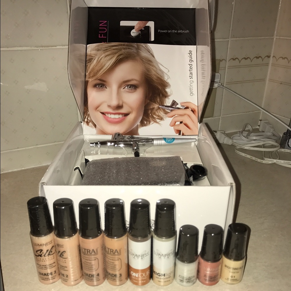 Luminess Airbrush Signature System