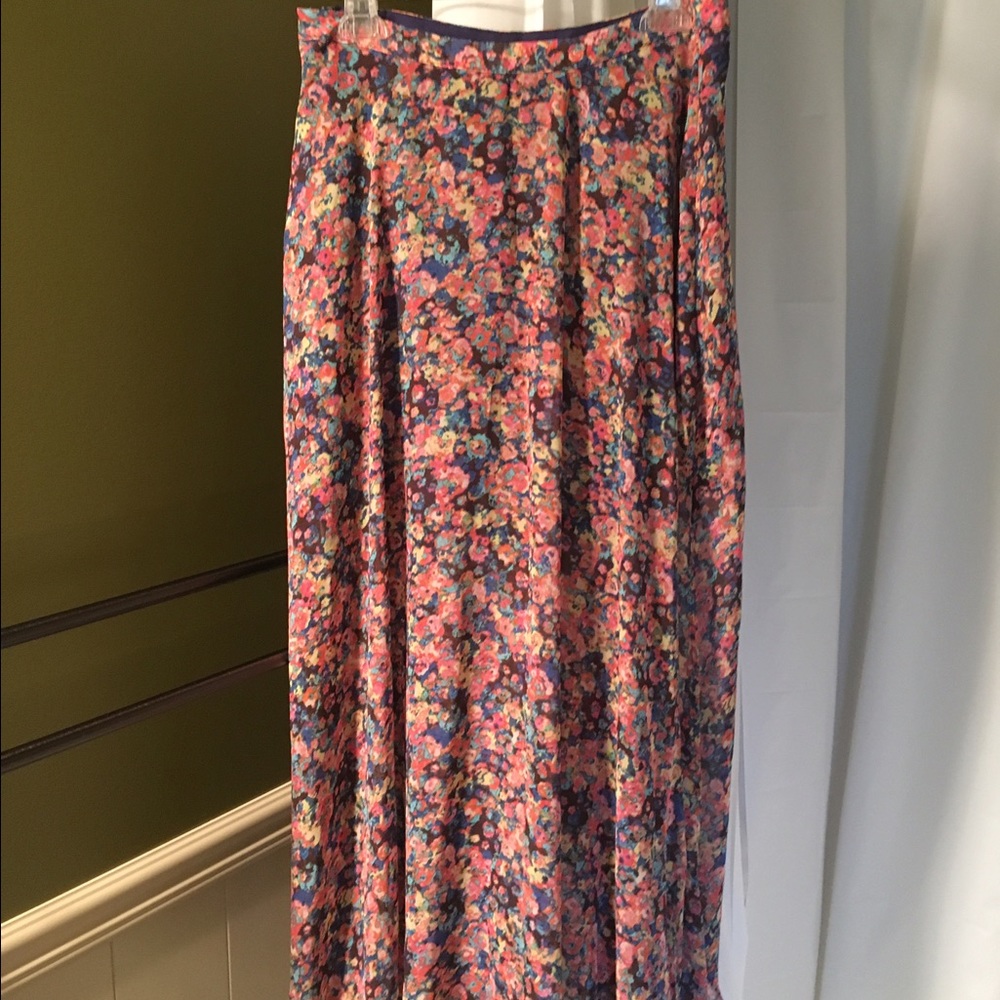 Floral Pattern Maxi Chiffon Skirt