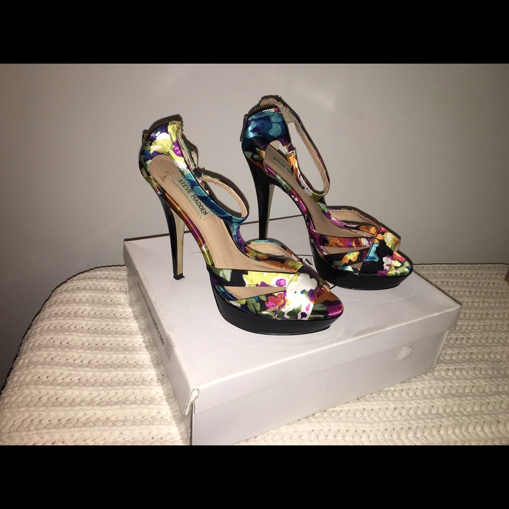 Steve Madden pumps
