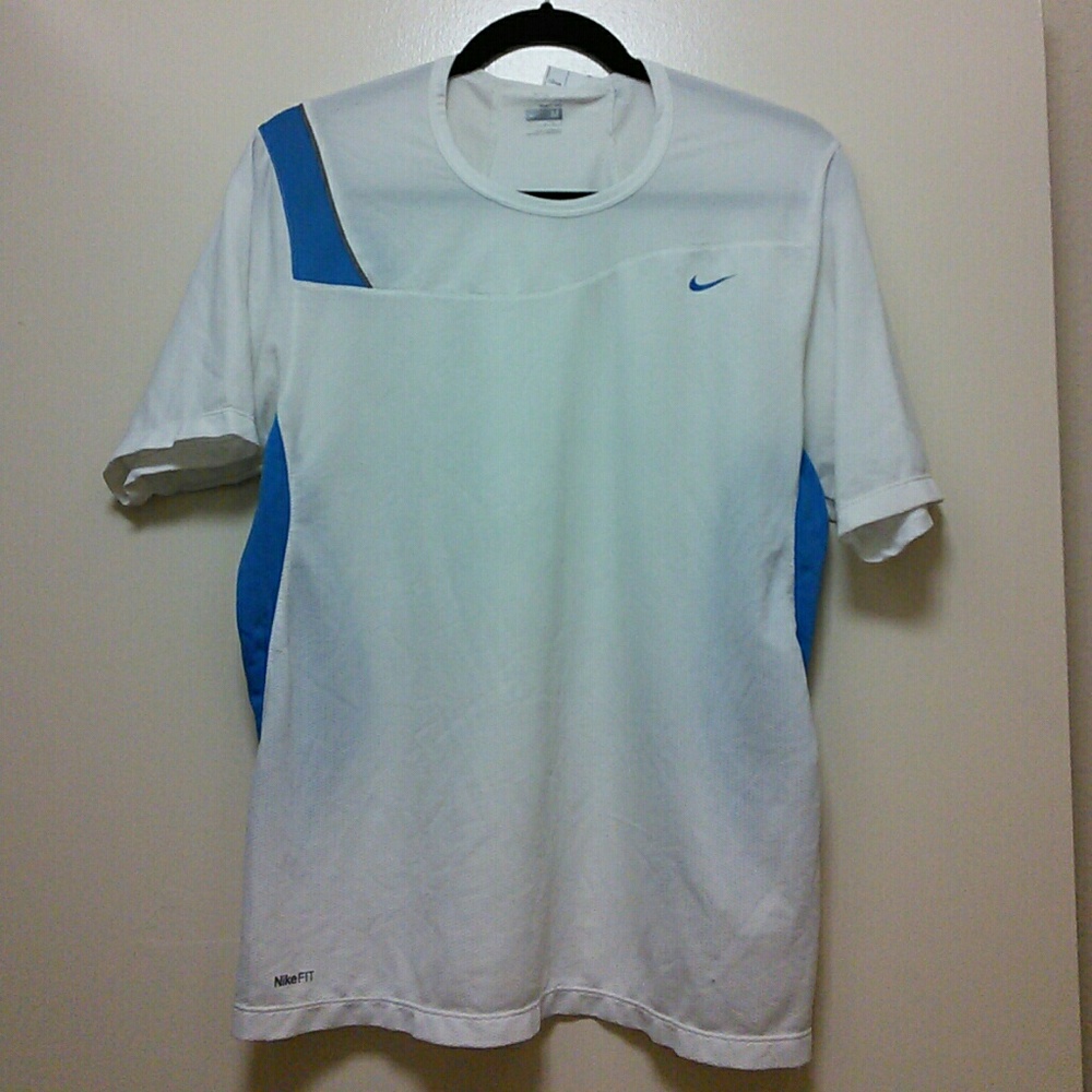 Nike fit dry M Mens shirt