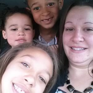 Meet your Posher, Corinne