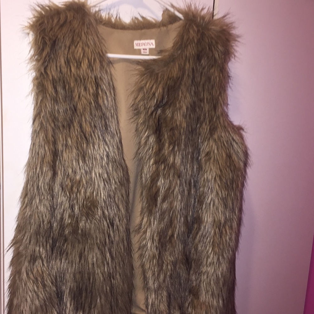 FUR VEST ✨✨