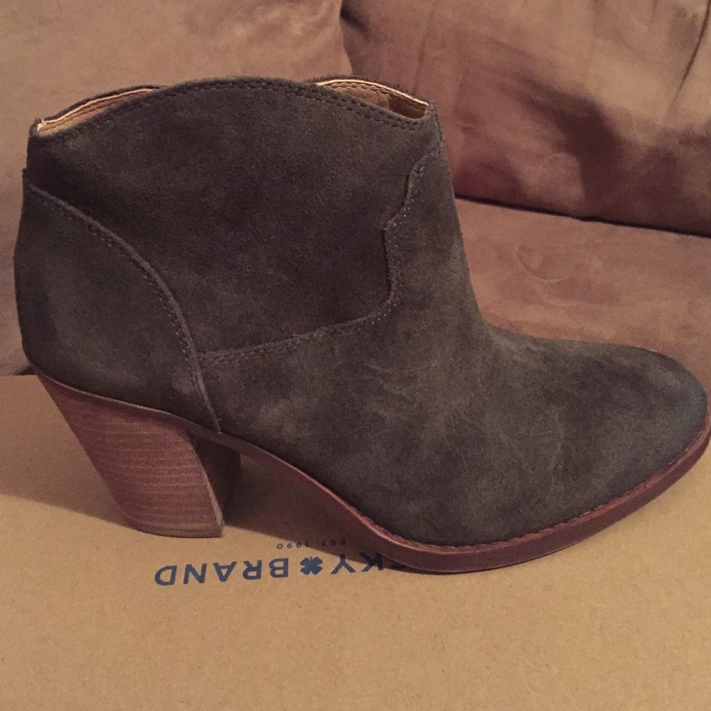 Lucky Brand Booties NWOT