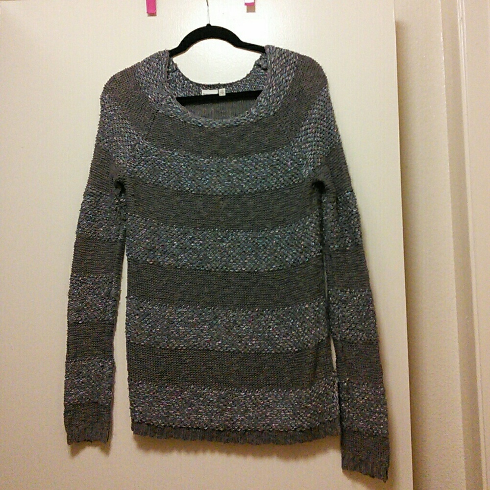 Small knitted long sweater