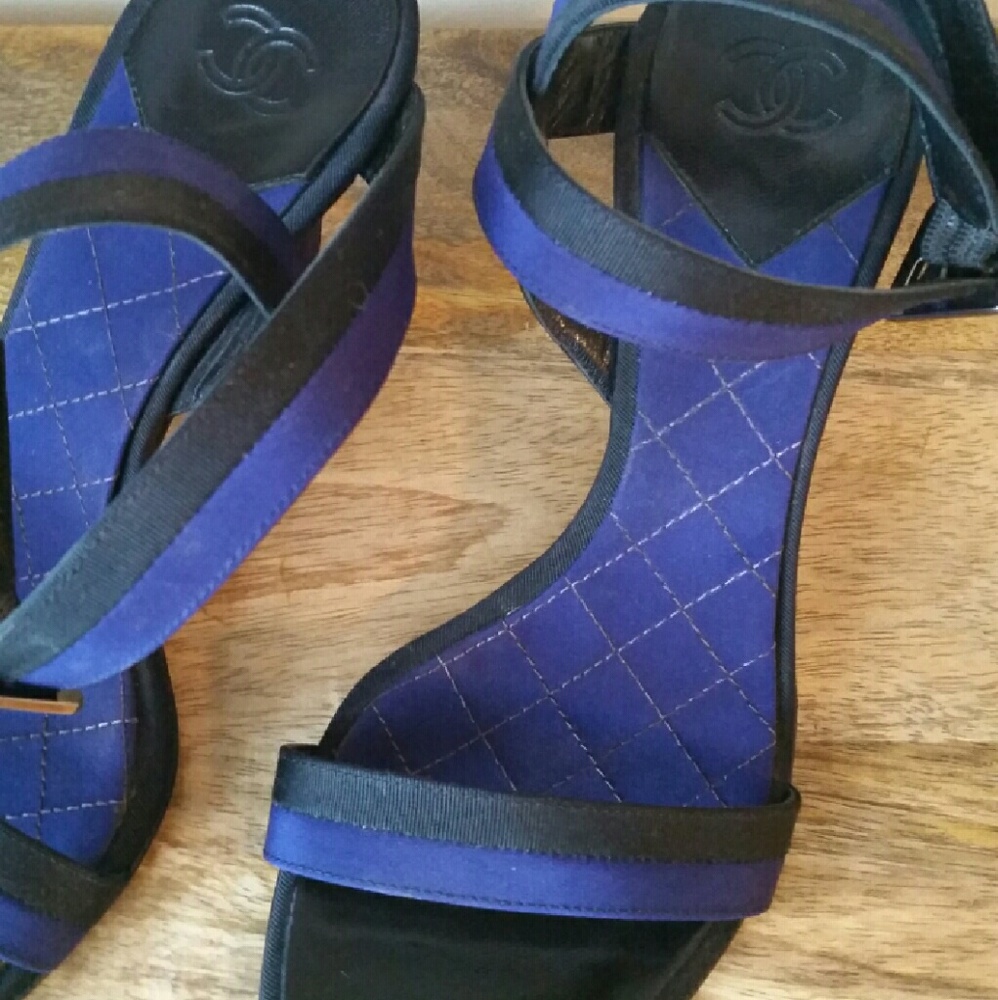 Chanel heels - Picture 2 of 4