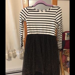 Bundle of girls dresses size 14/16.