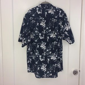 HUF - Discontinued XXL - Black floral shirt.