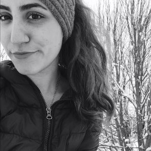 Meet your Posher, Marcela