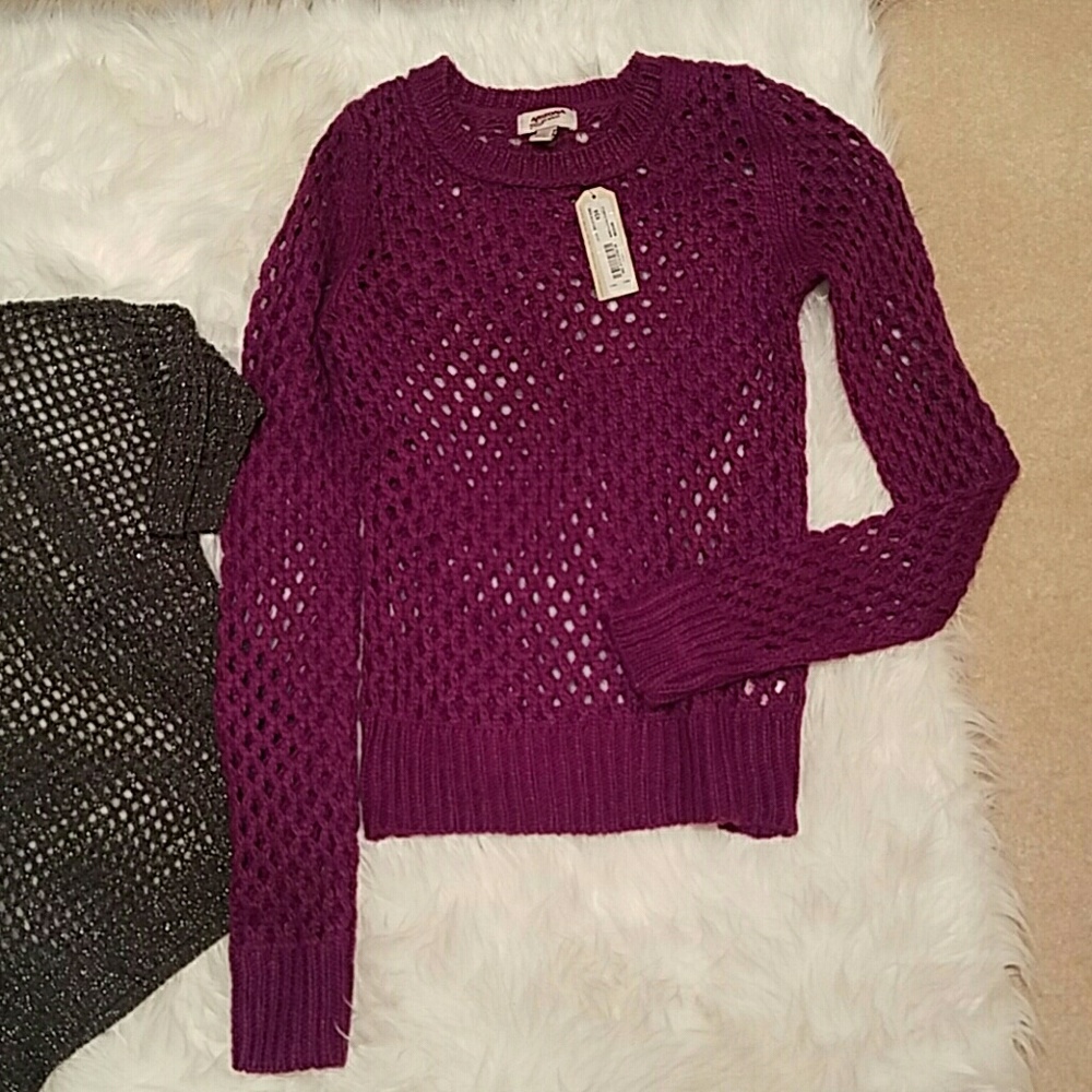 Mesh Tops - Picture 3 of 4