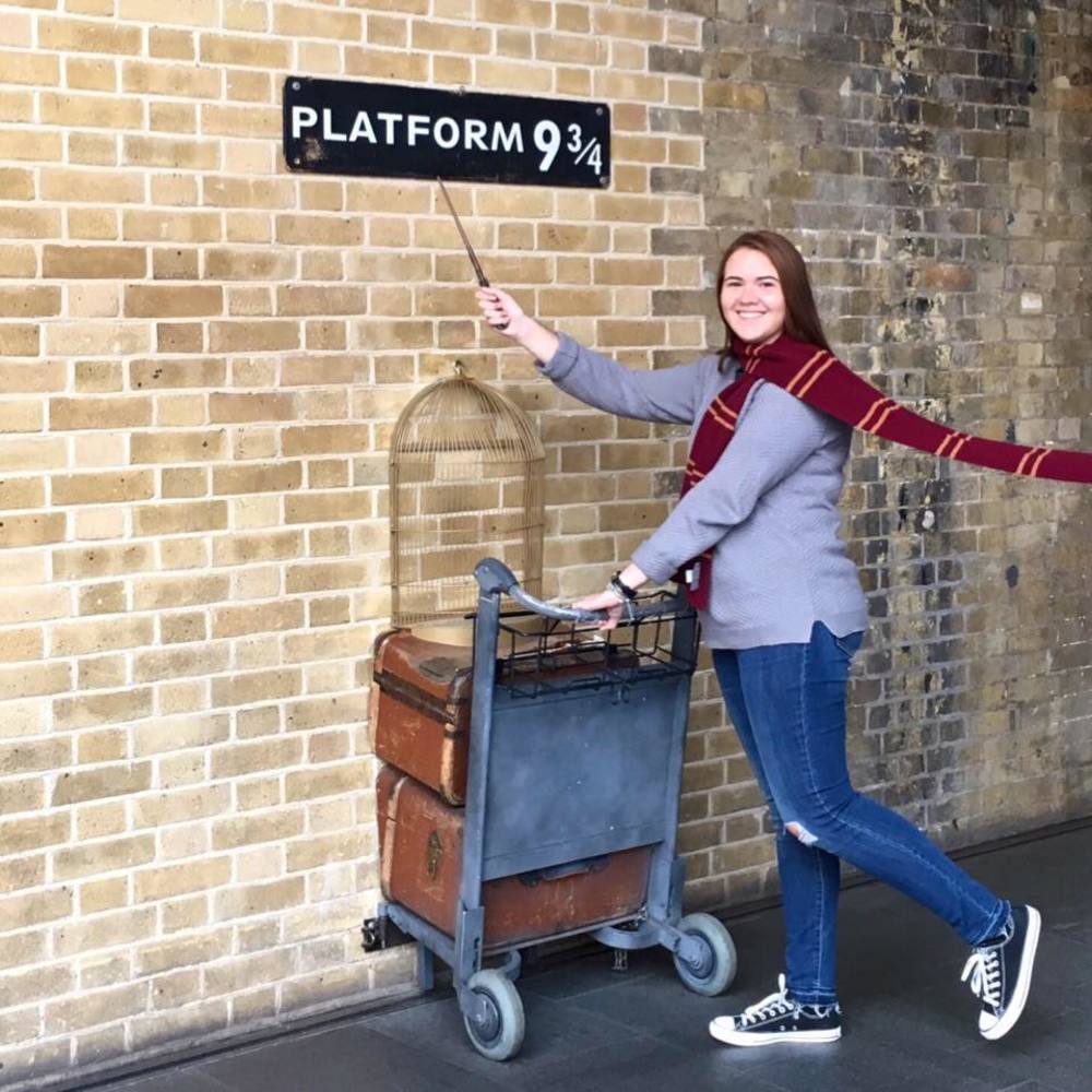 Meet your Posher, Becca