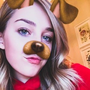 Meet your Posher, Ella