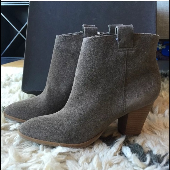 J.CREW EATON SUEDE BOOTIE Green Brown - Size 6 NWT - Picture 1 of 4