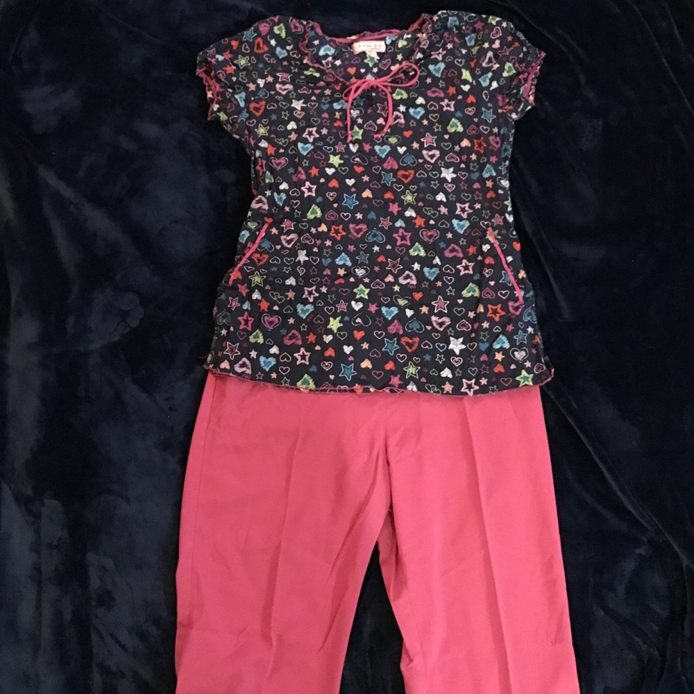 Scrub set