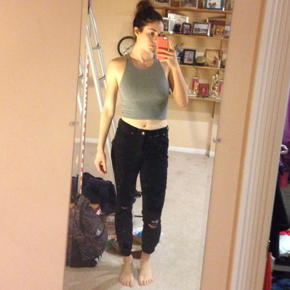 Black high waisted ripped jeans! - Picture 2 of 4