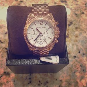 New/never worn Michael Kors watch