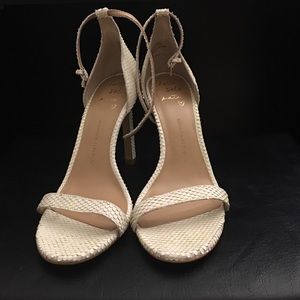 Texture white heels