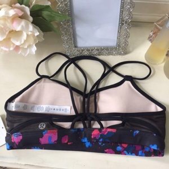 Lululemon Make A move size 2 - Picture 2 of 3