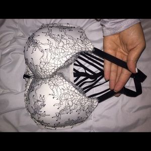 Victoria's Secret very sexy bra