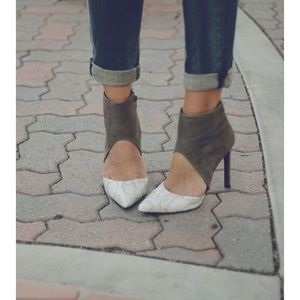 Steve Madden Heel Gray White Snake Pumps Vyceroyyy