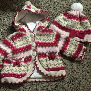 Set of two,hat and sweater